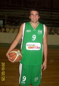 FIGURA. Nicolás Boeri, sea con la camiseta que sea, siempre está.